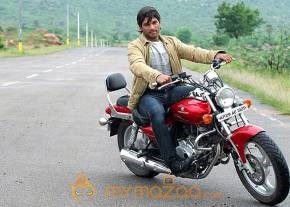 Varudu Movie Stills photo 2