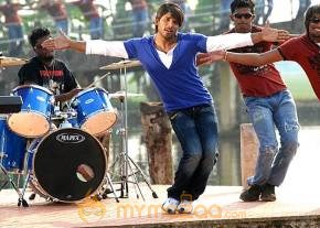 Varudu Movie Stills photo 18