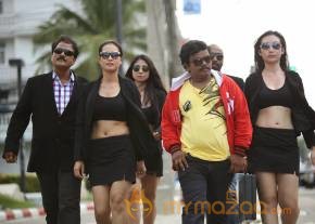 Vinodam 100 Percent Movie Latest Stills photo 43