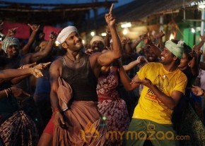 Vishal's Rayudu Movie New Stills photo 3