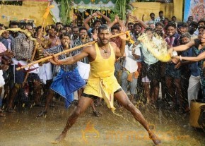 Vishal's Rayudu Movie New Stills photo 4