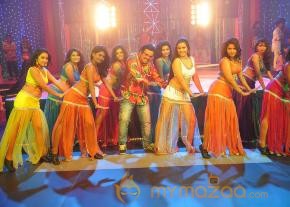 Where Is Vidya Balan Telugu Movie Photos photo 11