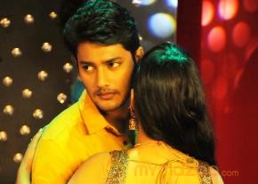 Where Is Vidya Balan Telugu Movie Photos photo 5