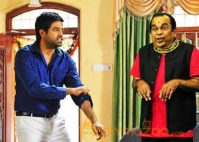 Yeluka Mazaka Telugu Movie Hd Wallpapers Stills photo 12