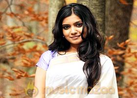 Ye Maaya Chesaave movie stills photo 17