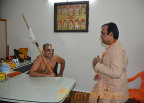 Brahmanandam Visited JIVA Campus photo 4