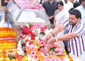 Celebrities pay homage to ANR Photos - 3  photo 18