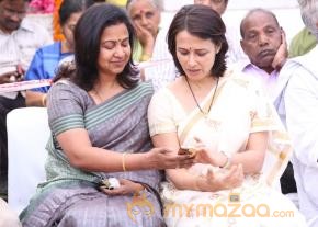 Celebrities pay homage to ANR Photos - 5  photo 121