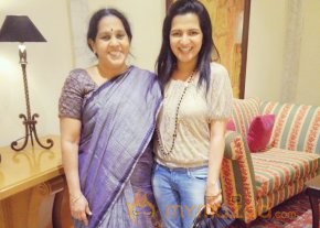Mothers Day Special Actor and Actress with his Mother Photos photo 6