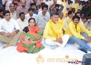 Nandamuri Family at NTR Ghat  photo 101