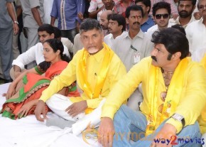 Nandamuri Family at NTR Ghat  photo 47