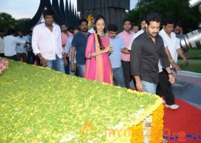 Nandamuri Family at NTR Ghat  photo 33