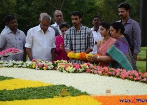 Nandamuri Family at NTR Ghat  photo 37