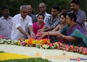 Nandamuri Family at NTR Ghat  photo 97