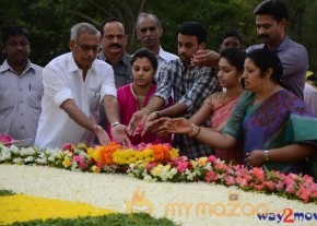 Nandamuri Family at NTR Ghat  photo 126