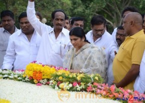 Nandamuri Family at NTR Ghat  photo 77