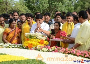 Nandamuri Family at NTR Ghat  photo 4