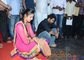 Nandamuri Family at NTR Ghat  photo 40