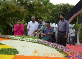 Nandamuri Family at NTR Ghat  photo 41