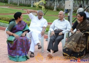 Nandamuri Family at NTR Ghat  photo 94