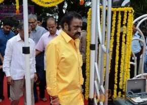Nandamuri Family at NTR Ghat  photo 14