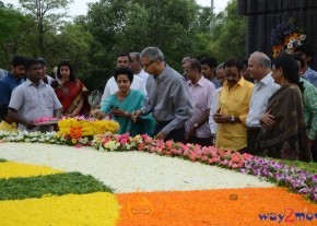 Nandamuri Family at NTR Ghat  photo 20
