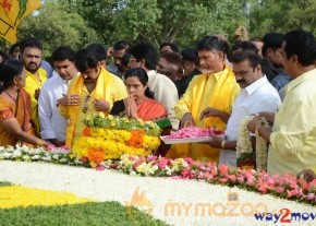 Nandamuri Family at NTR Ghat  photo 46