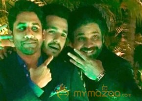Party Pic : Nagarjuna with his Boys Akhil & Chaitu photo 3