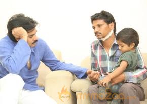 Pawan Kalyan Meets his fan Karuna Srinivas - Photos  photo 14