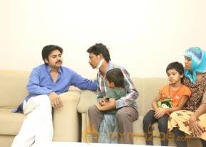 Pawan Kalyan Meets his fan Karuna Srinivas - Photos  photo 16