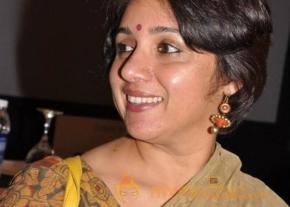 YesterYear Stunning Actresses Pics  photo 25