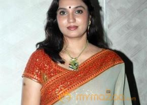 YesterYear Stunning Actresses Pics  photo 11