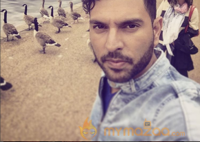 Yuvraj Singh and Hazel Keech photo 6