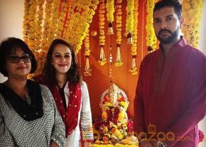 Yuvraj Singh and Hazel Keech photo 7
