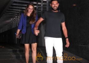 Yuvraj Singh and Hazel Keech photo 10