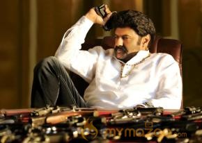 Bala Krishna first look in Legend Wallpapers  photo 7