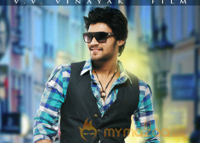 Bellamkonda Srinivas New Movie Wallpapers  photo 10