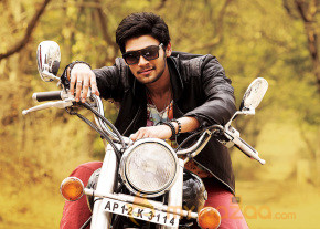 Bellamkonda Srinivas New Movie Wallpapers  photo 5