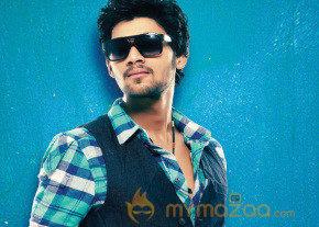 Bellamkonda Srinivas New Movie Wallpapers  photo 19