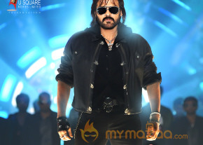 Venkatesh Shadow Movie New Wallpapers  photo 19