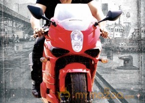 Yevadu Movie Wallpapers  photo 4