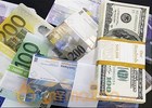 Euro falls on debt woes, dollar up against yen 