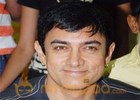 Aamir asks Bollywood stars to support community radio 