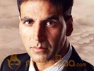 Akshay pans the Khans