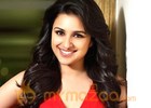 Priyanka is not my role model: Parineeti