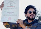 Shah Rukh Khan gets his college degree after 28 years