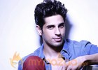 Sidharth Malhotra pouts - and how!