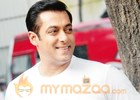 Salman Khan entertains with desi dance moves