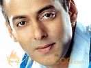 Salman rescues IIFA