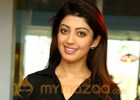 Actress Pranitha injured in road accident